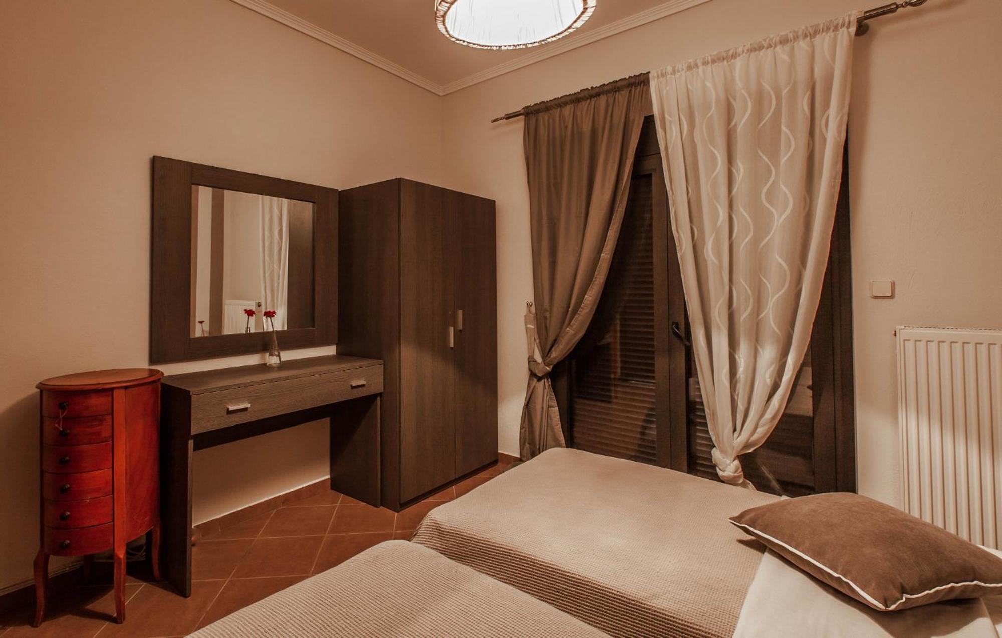 Aqua Mare Sea Side Rooms Nea Kallikrateia Kültér fotó