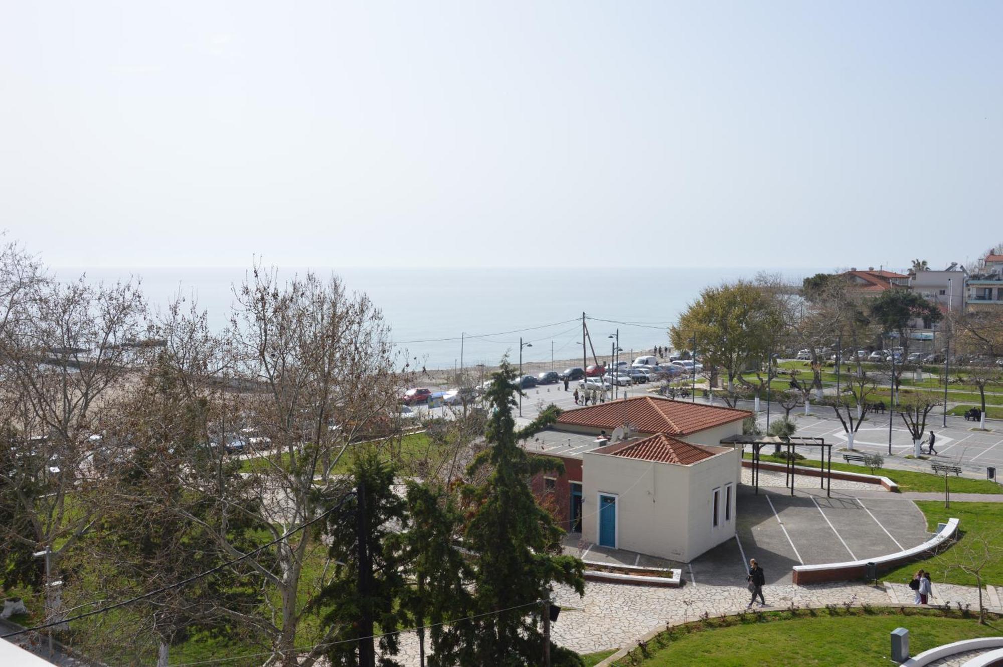 Aqua Mare Sea Side Rooms Nea Kallikrateia Kültér fotó