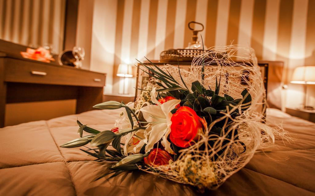 Aqua Mare Sea Side Rooms Nea Kallikrateia Kültér fotó